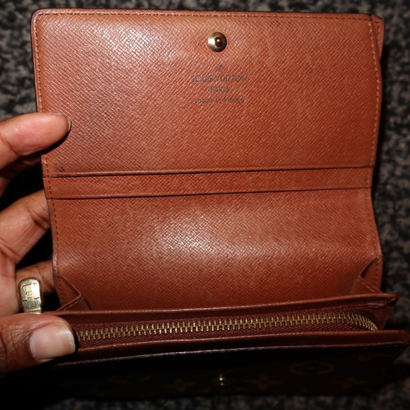 Louis Vuitton Tresor Wallet Authentic - Picture 3 of 7